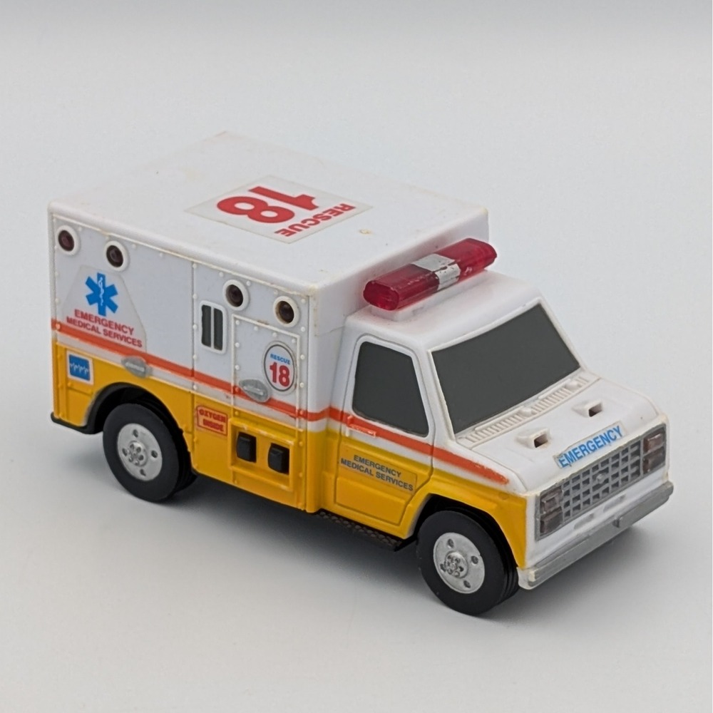 Funrise City Force Ambulance Rescue 18 Vintage 1993 Emergency Vehicle Toy White